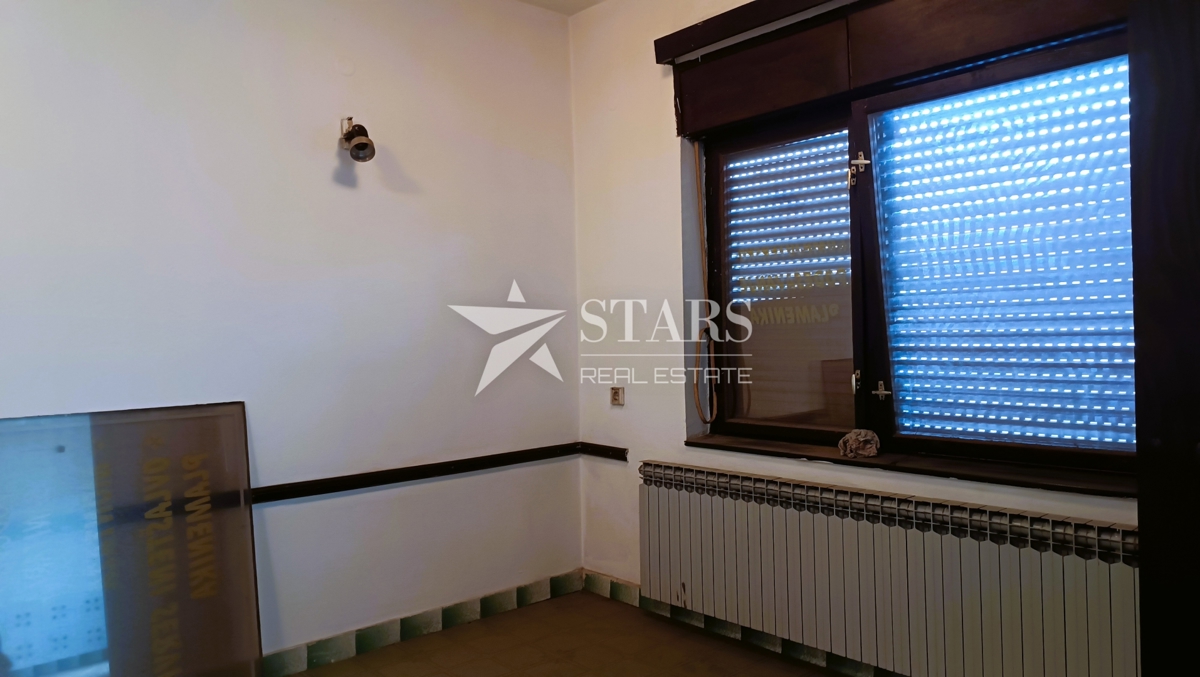 Ogulin - VEČNAMENSKA NEPREMIČNINA V MESTNEM CENTRU (290 m2)