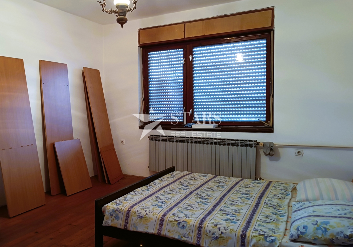 Ogulin - VEČNAMENSKA NEPREMIČNINA V MESTNEM CENTRU (290 m2)