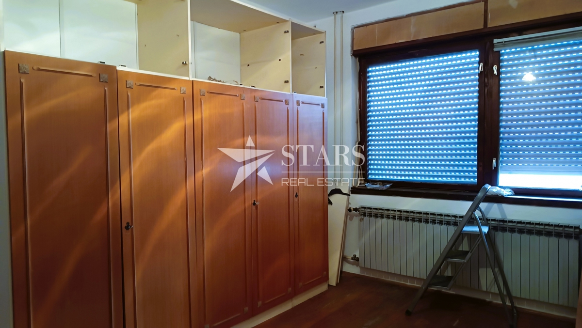 Ogulin - VEČNAMENSKA NEPREMIČNINA V MESTNEM CENTRU (290 m2)