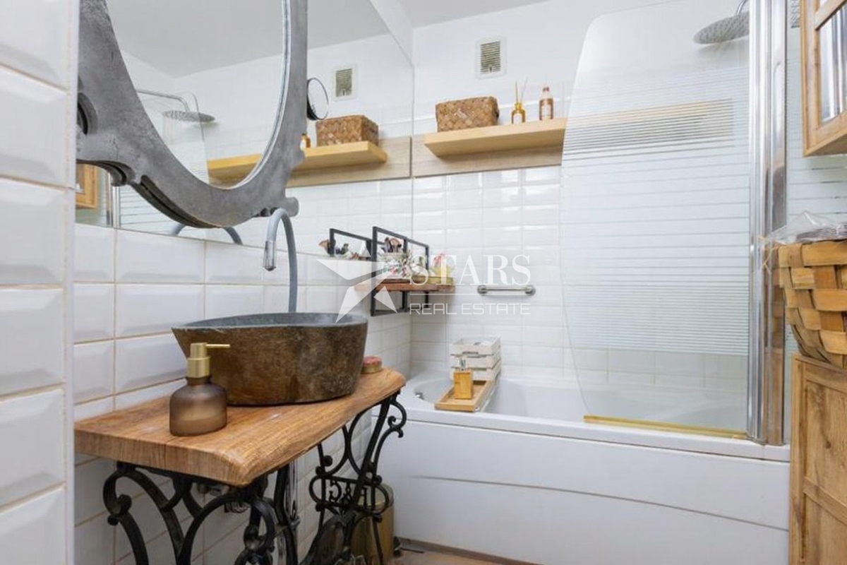 Crikvenica – stanovanje za tiste, ki vidijo potencial v 115 m² s pogledom na morje