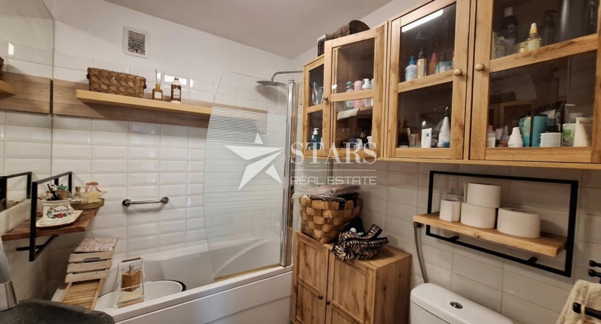 Crikvenica – stanovanje za tiste, ki vidijo potencial v 115 m² s pogledom na morje