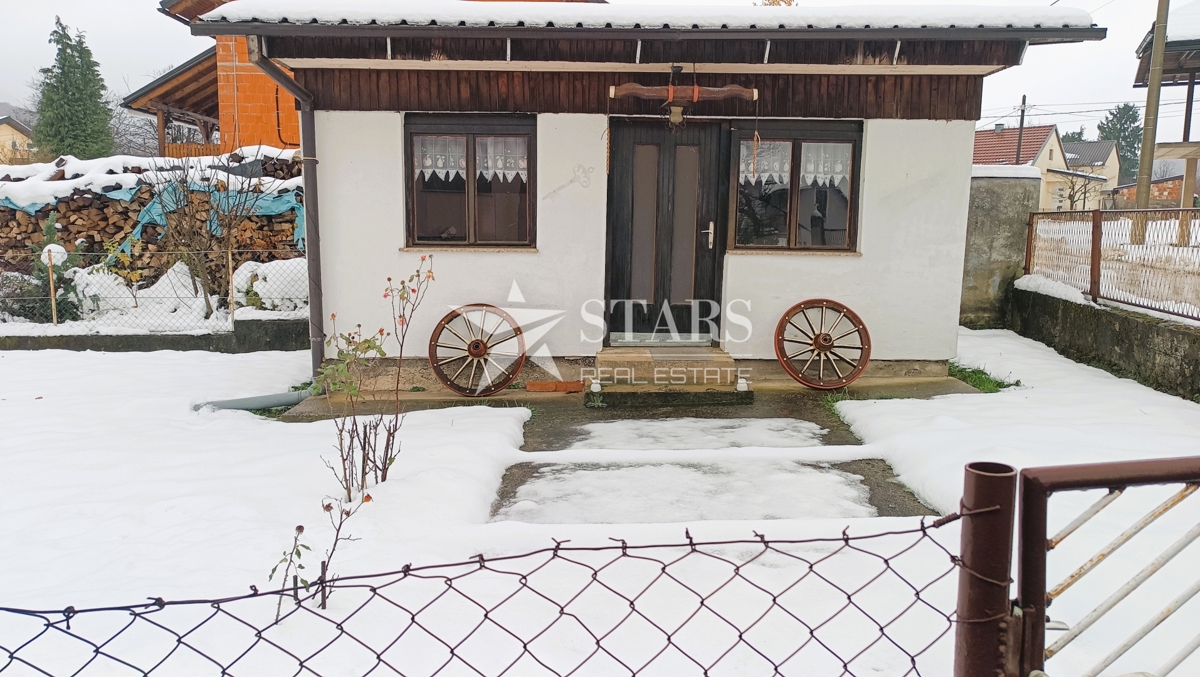 Ogulin - Hiša, vrt, dodatna hiša - takoj vseljivo!