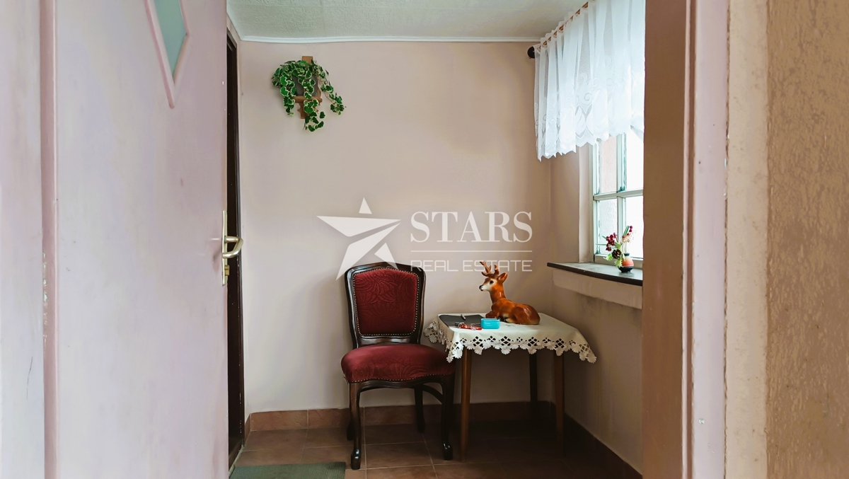 Ogulin - Hiša, vrt, dodatna hiša - takoj vseljivo!