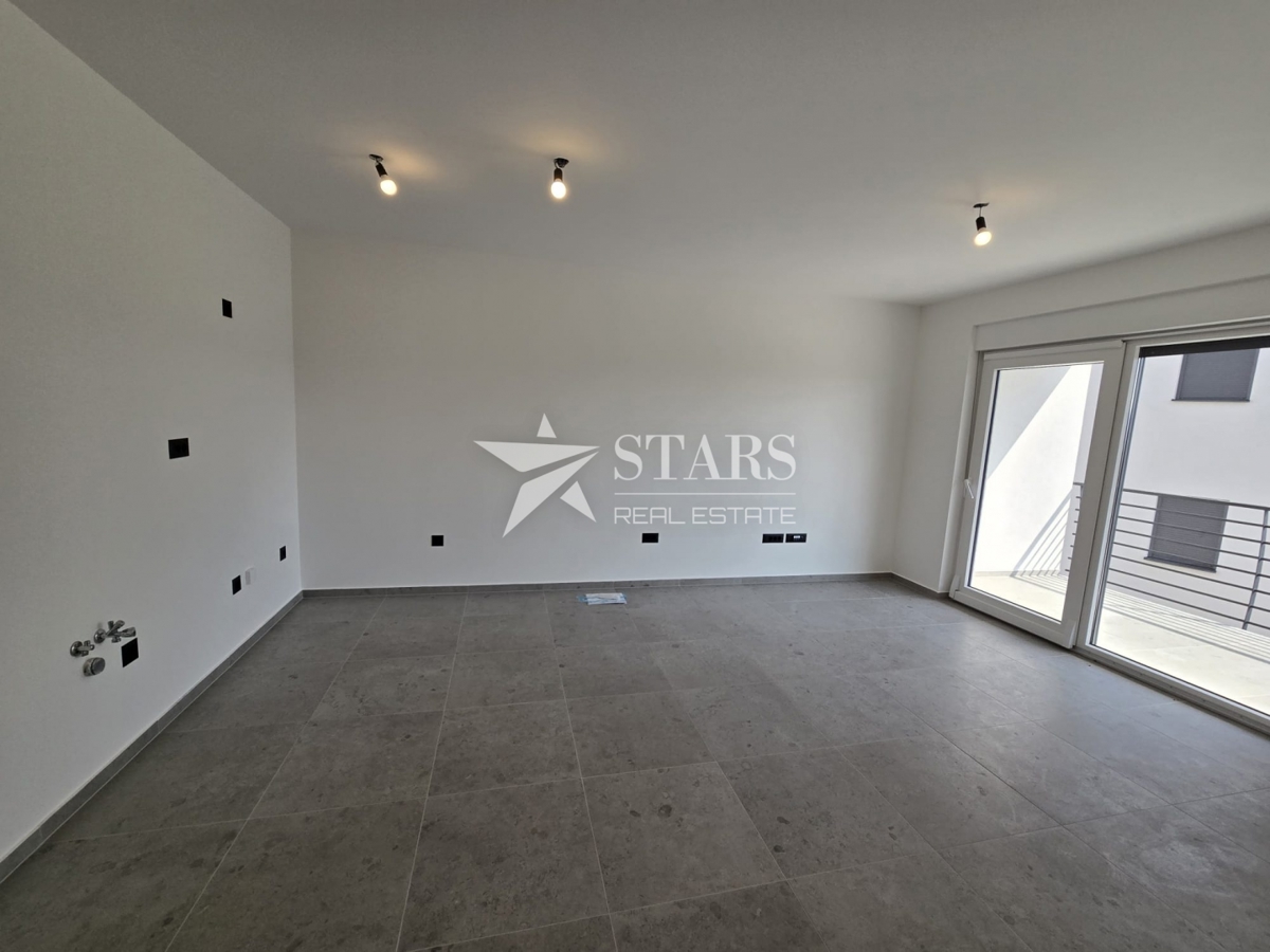 Otok Krk, Čižići, dvosobni apartma z dnevno sobo v novogradnji 