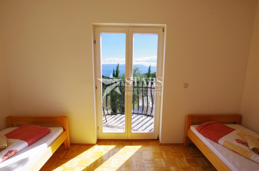 Labin – Apartmajska hiša z bazenom in pogledom na morje