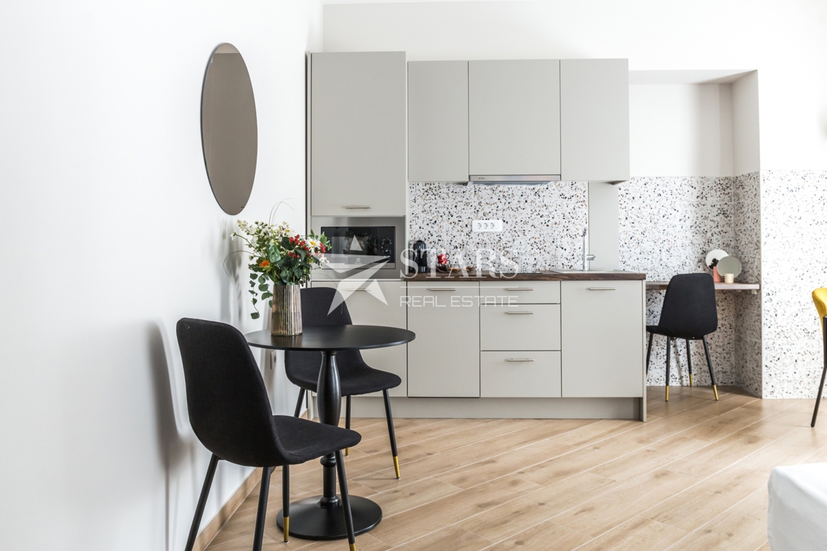 Rijeka, Center – 150 m² stanovanje preurejeno v 3 apartmaje – Odlična investicijska priložnost