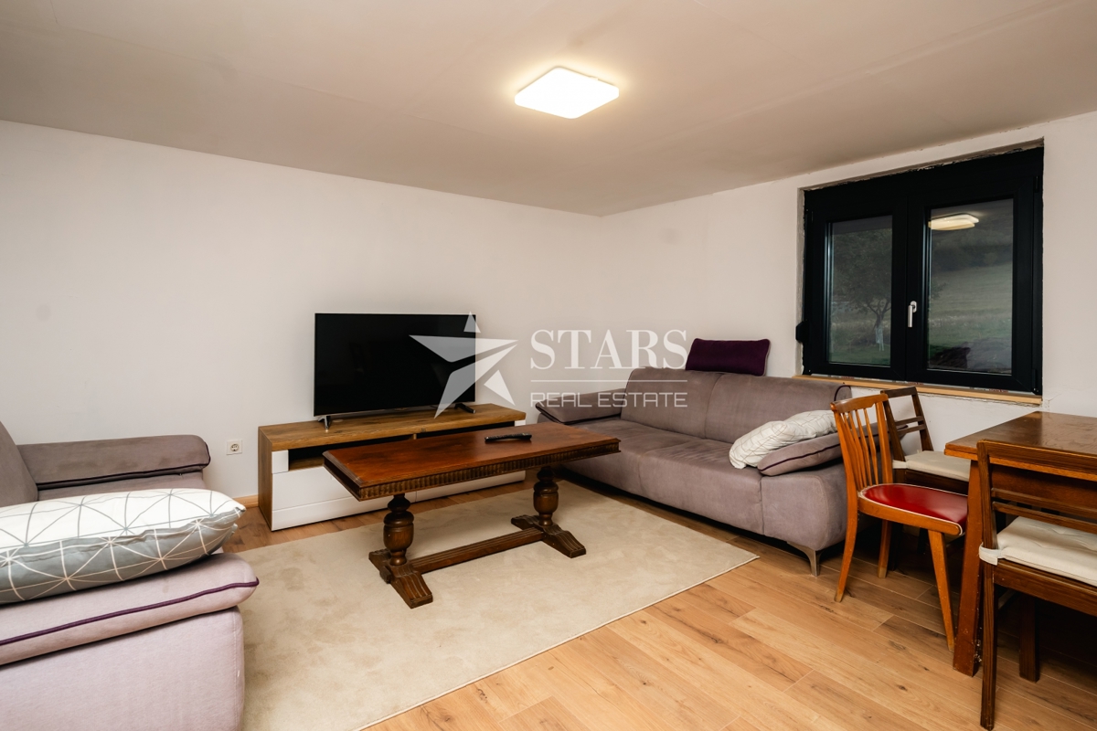 Gorski kotar, Mrkopalj – Samostojna hiša z velikim zemljiščem