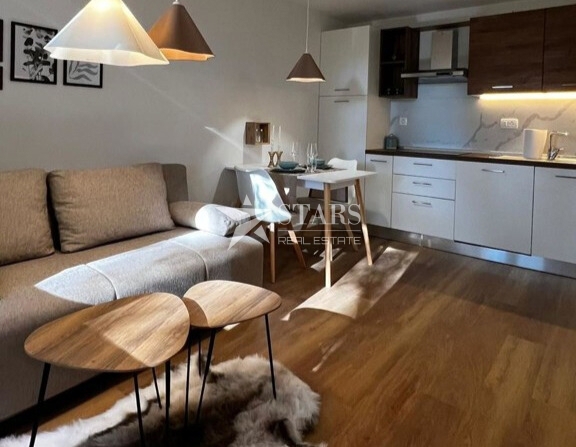 Rijeka, Turnić – Prenovljeno dizajnersko stanovanje, 1. nadstropje