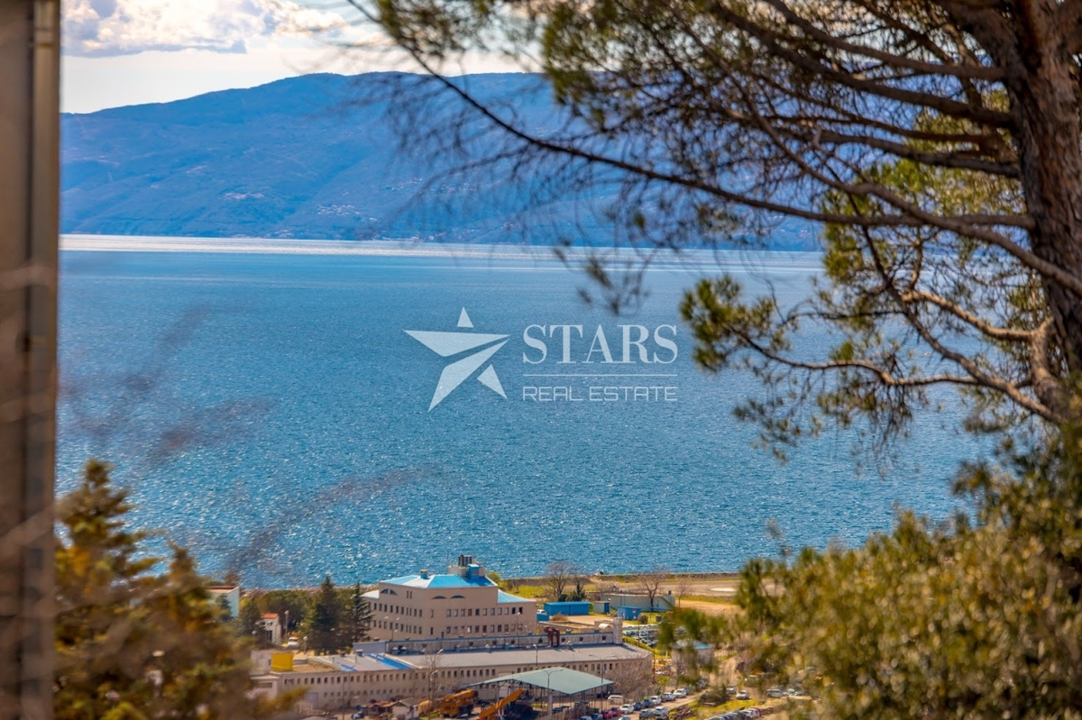 Rijeka, Bulevard – Stanovanje 81 m² z Balkonom in Pogledom na Morje