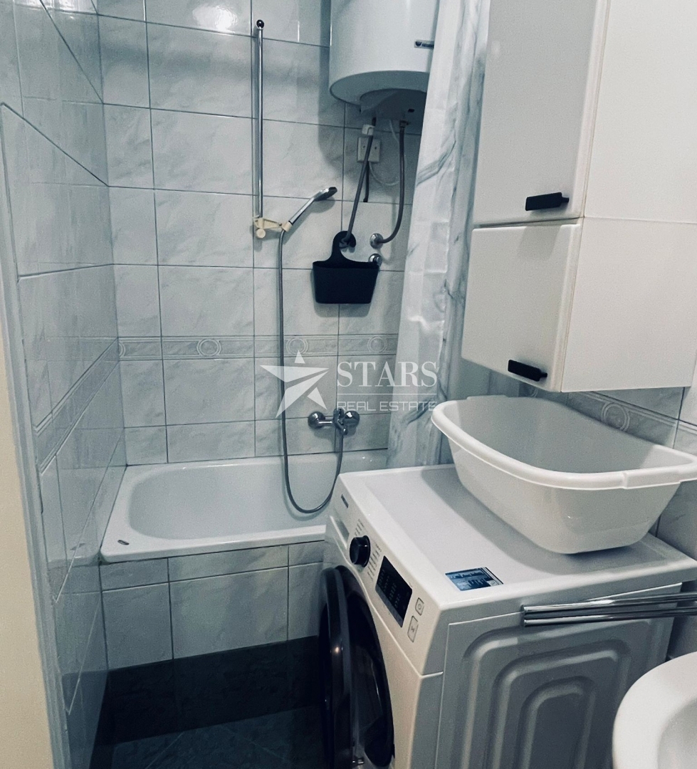 Rijeka, Turnić – 2-sobno stanovanje z dnevno sobo
