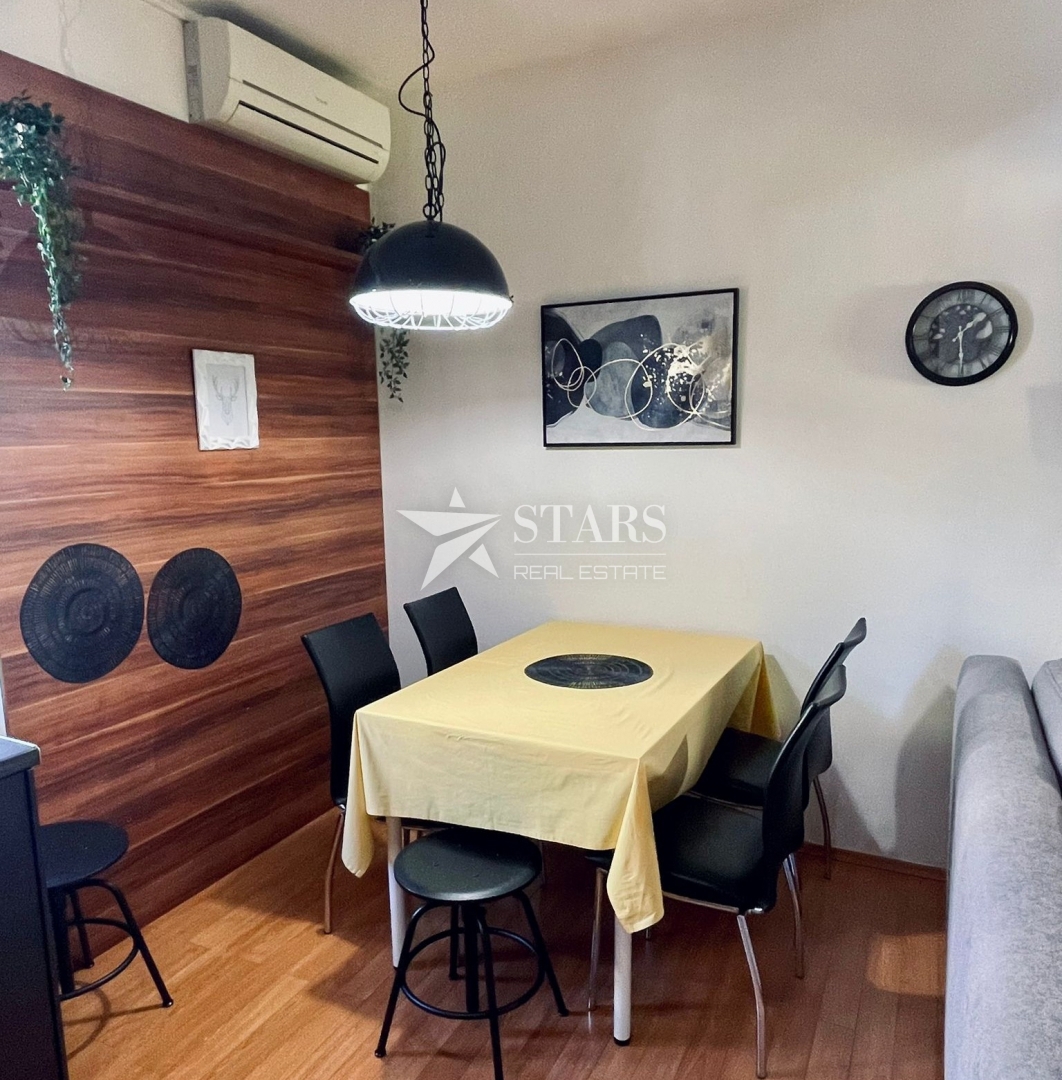 Rijeka, Turnić – 2-sobno stanovanje z dnevno sobo