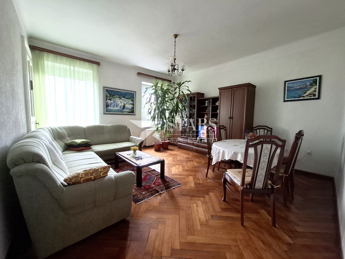 Rijeka, Škurinje – stanovanje 78 m², 2 balkona, pogled na morje