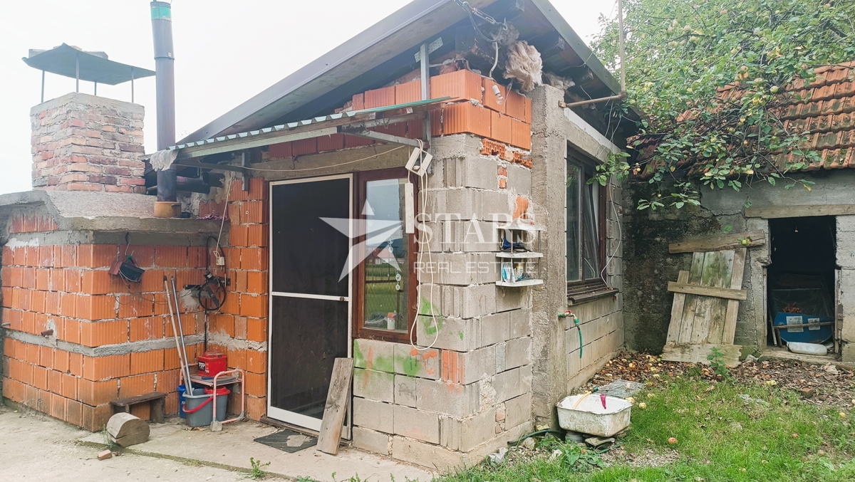 OGULIN , Izjemno zemljišče z velikim potencialom v bližini jezera Sabljaci 