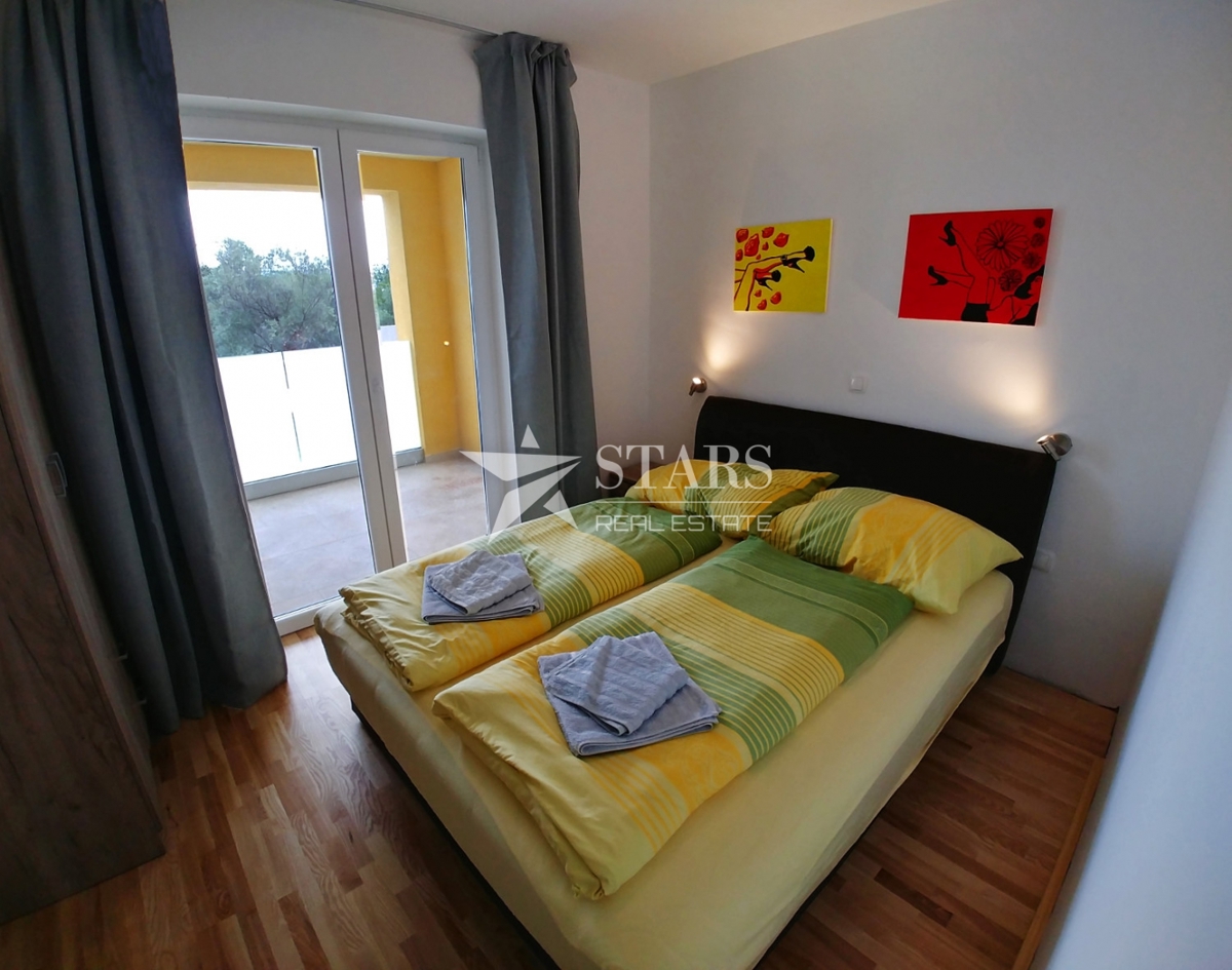 Istra, Labin – Apartmajska hiša z bazenom in panoramskim pogledom na morje