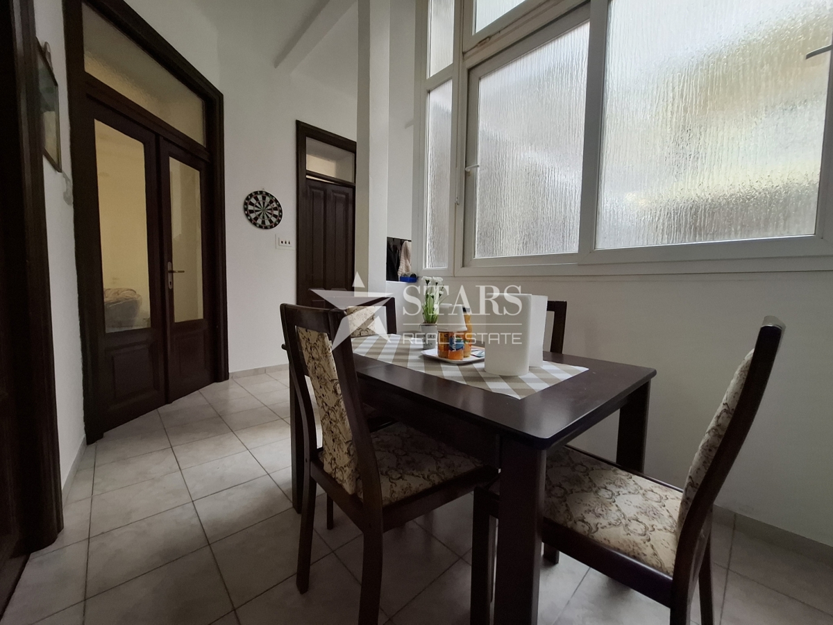 Centar, Reka – Izjemno prostorno stanovanje, 120 m²