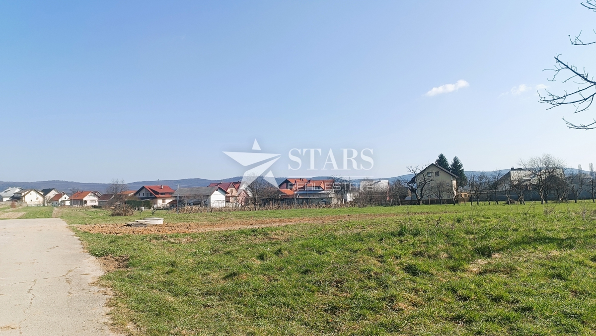 Ogulin - Stavbno zemljišče velikosti 1783 m²