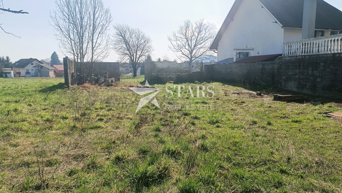 Ogulin - Stavbno zemljišče velikosti 1783 m²