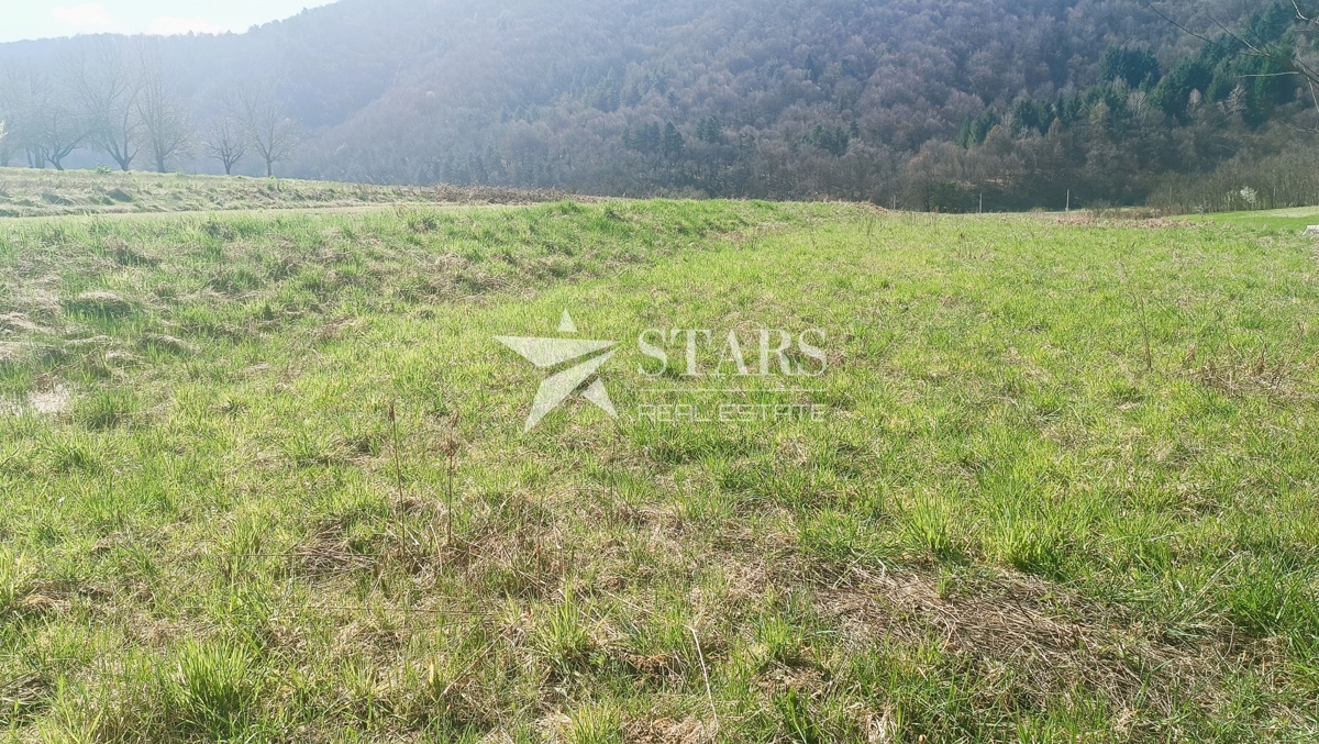 Ogulin - Na prodaj je gradbeno zemljišče s skupno površino 1.282 m².