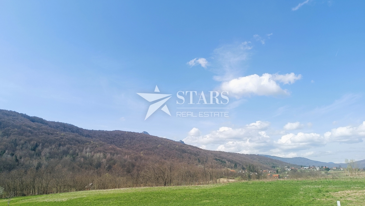 Ogulin - Na prodaj je gradbeno zemljišče s skupno površino 1.282 m².