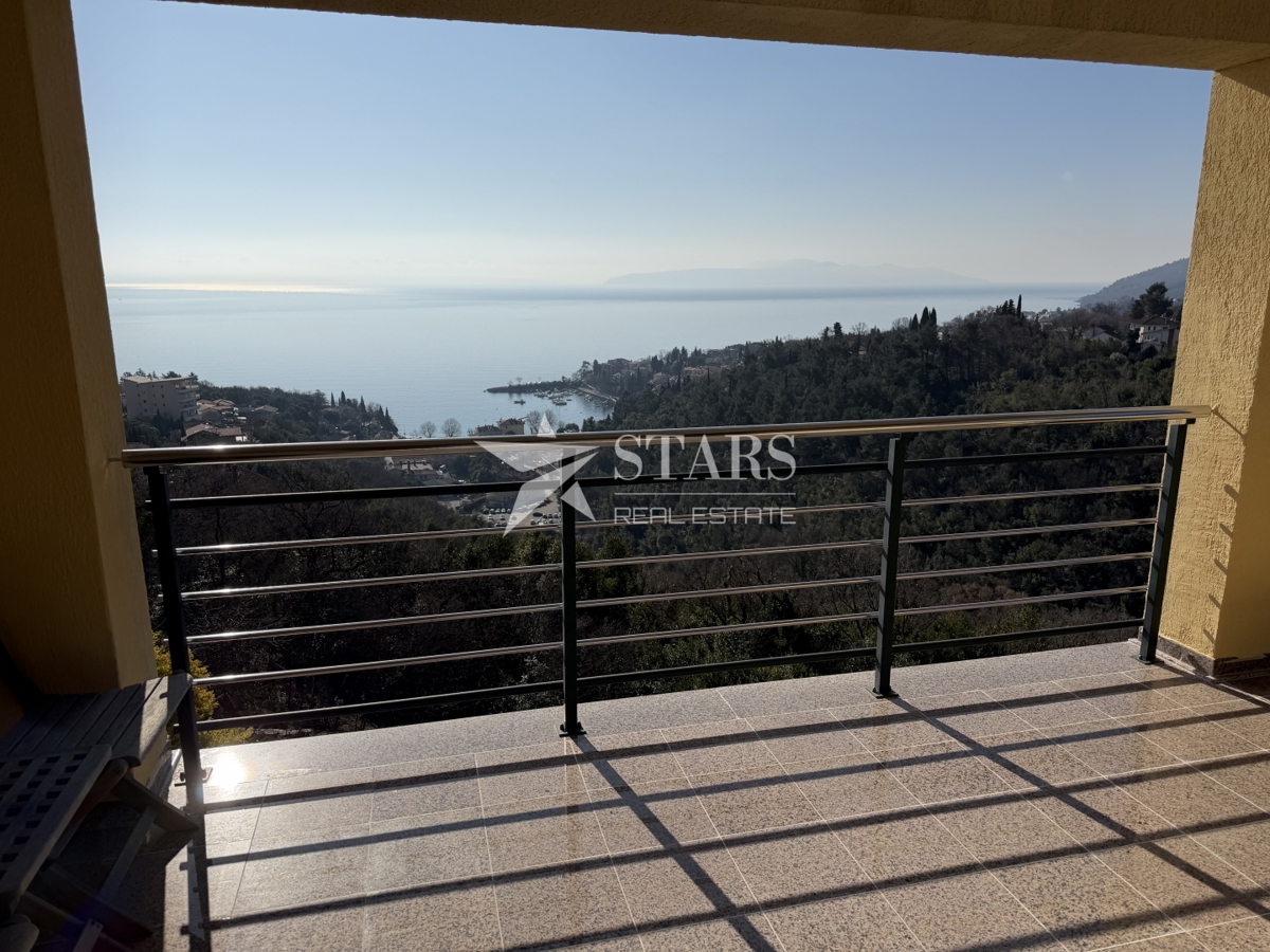Opatija - Ičići – mansardno stanovanje 2s+db, odprt razgled, odlična priložnost