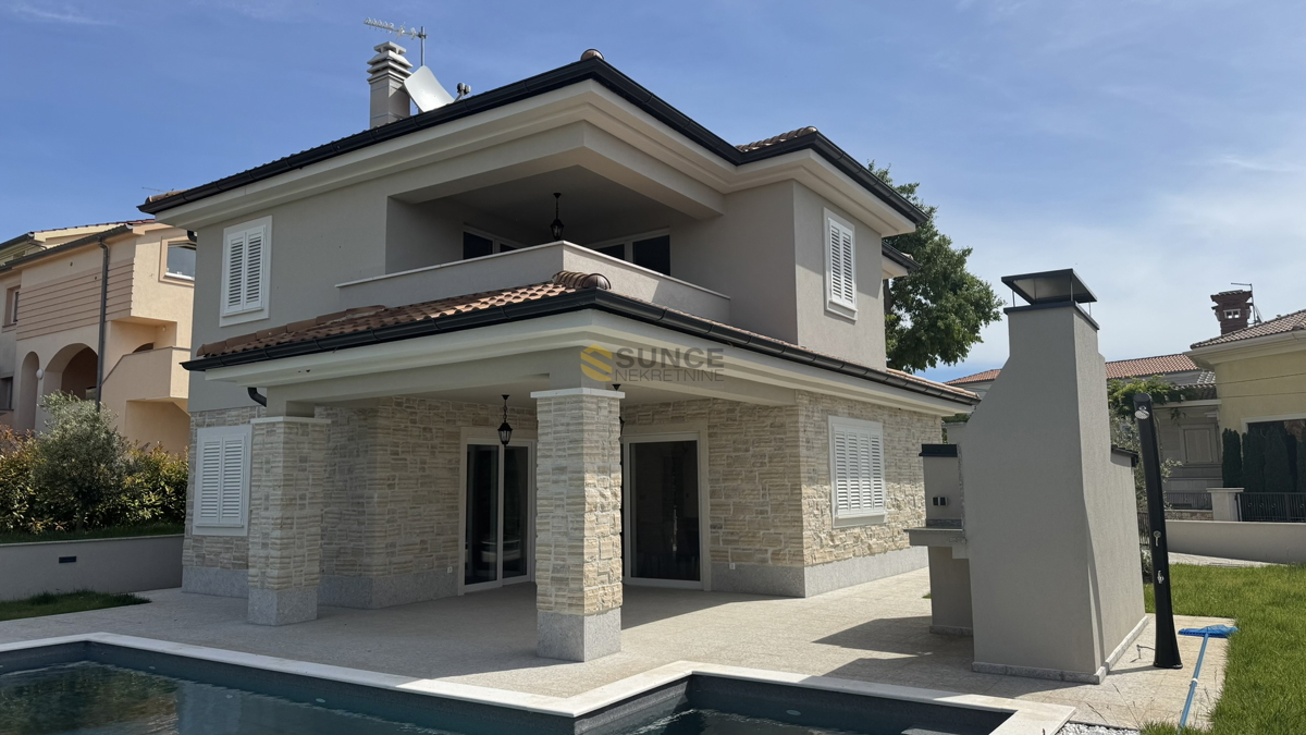 Otok KRK, okolica Vrbnika, čudovita nova vila s ogrevanim bazenom in urejenim vrtom!