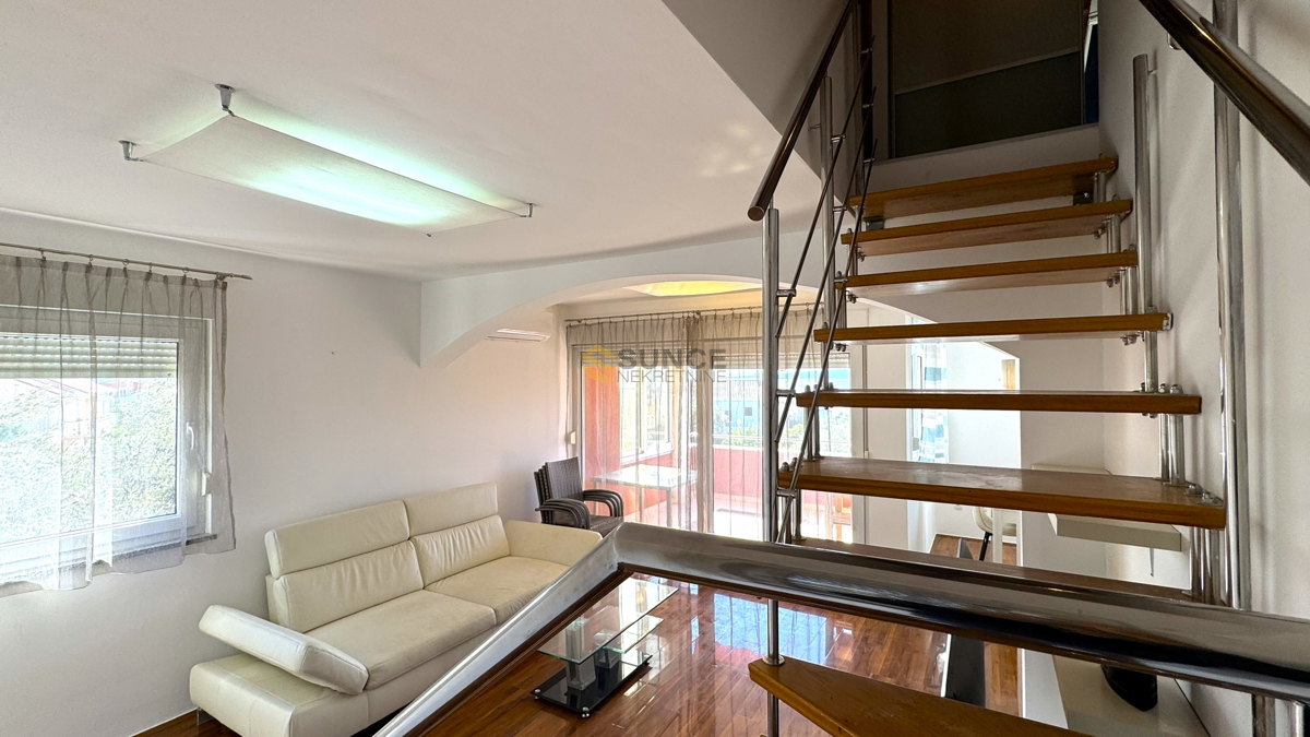 Mesto Krk — dvonadstropno stanovanje z razgledom na morje!