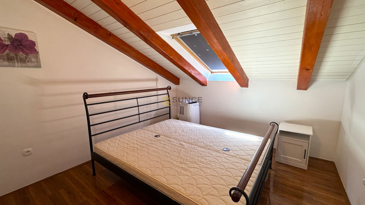 Mesto Krk — dvonadstropno stanovanje z razgledom na morje!