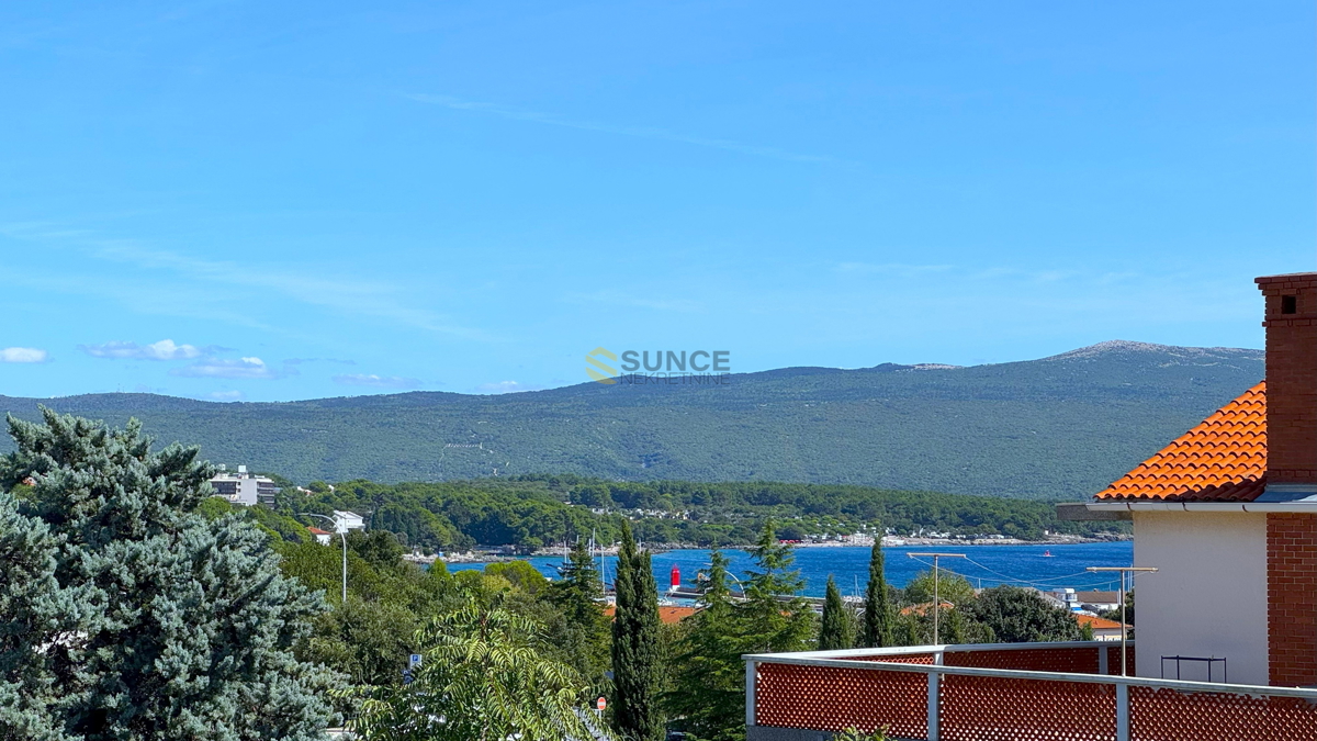 Mesto Krk, gradbeno zemljišče 1318 m2 blizu centra!