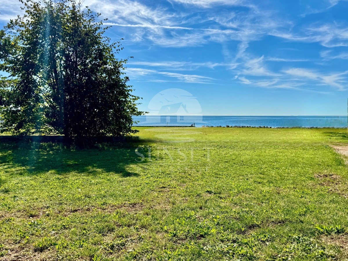 GRADBENO ZEMLJIŠČE – DRUGA VRSTA OD MORJA V OKOLICI UMAGA