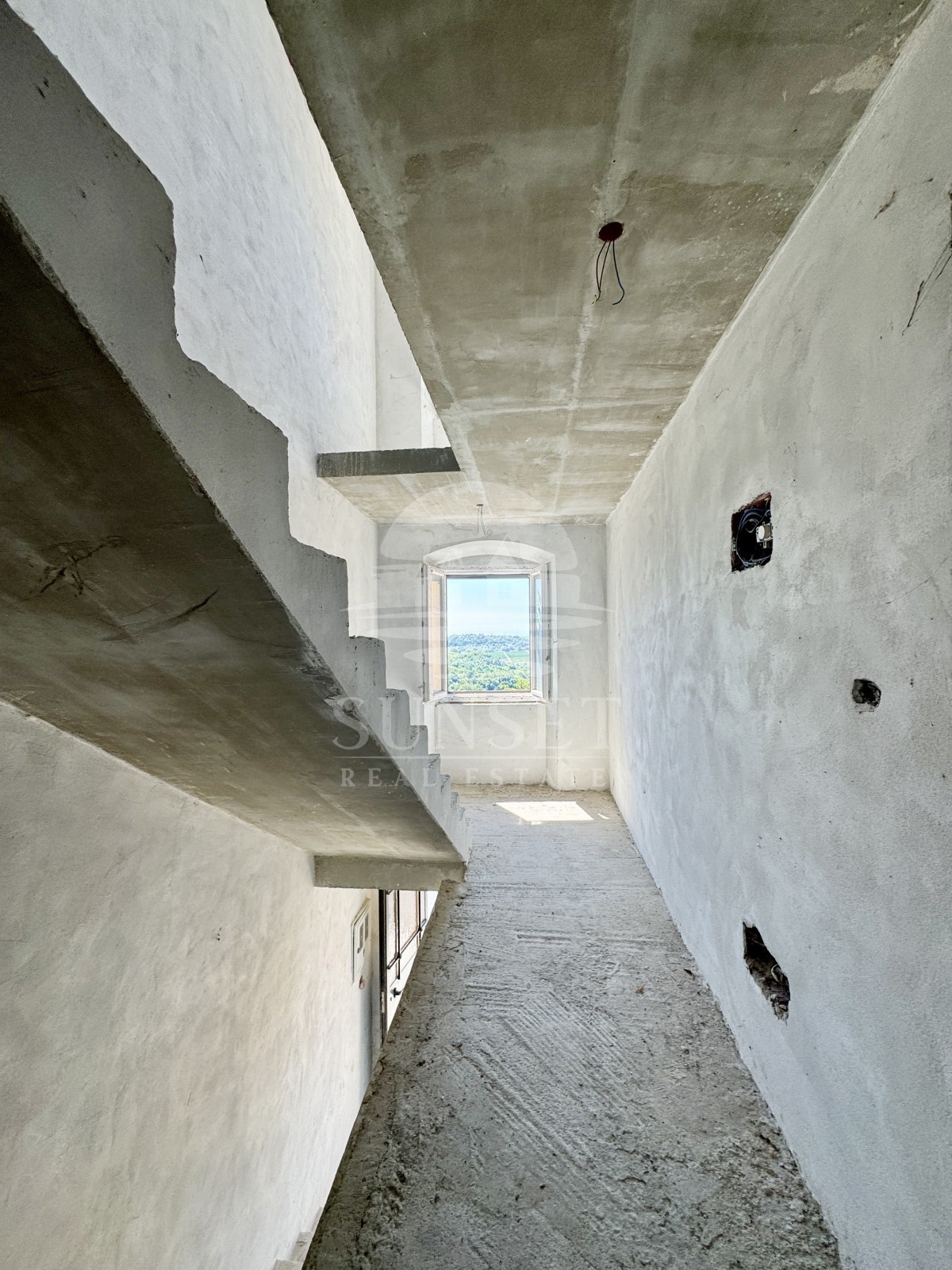 HIŠA V BUJAH – SAMO PRI NAS V PONUDBI