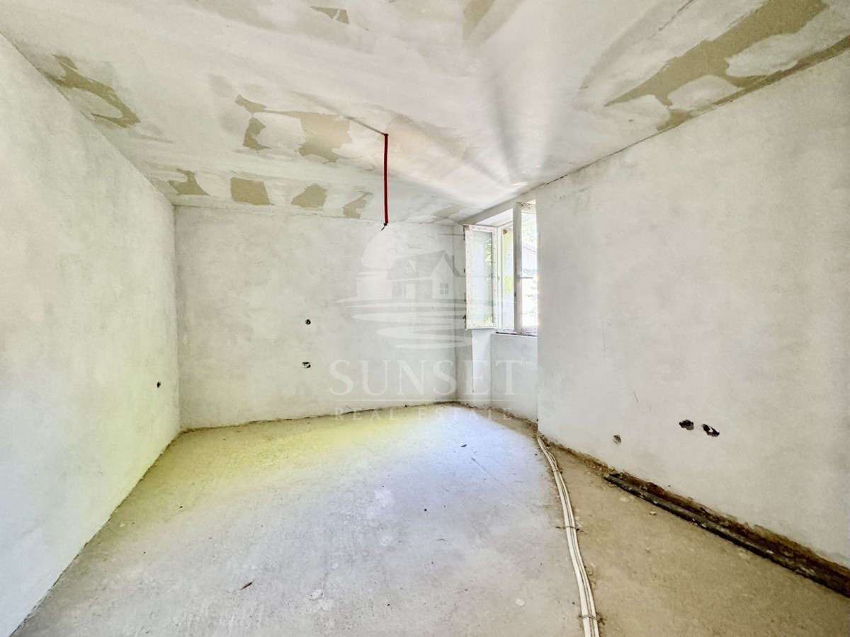 HIŠA V BUJAH – SAMO PRI NAS V PONUDBI