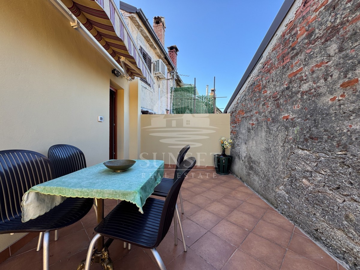 ISTRA, BUJE – KVALITETNO OBNOVLJENA TRADICIONALNA ISTRSKA HIŠA