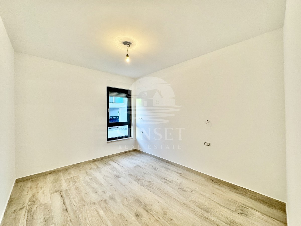 MODEREN APARTMA LE 300 METROV OD MORA (D1)