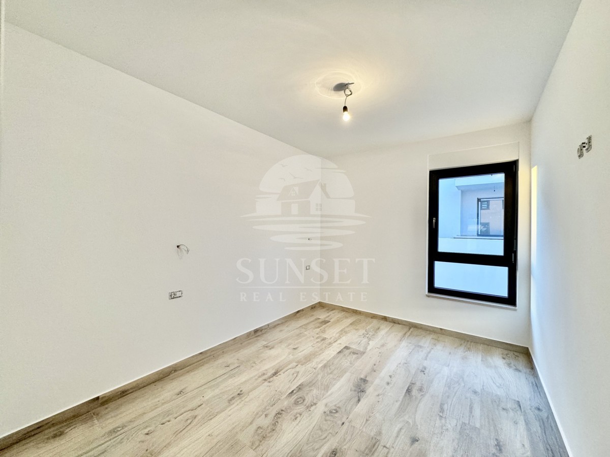MODEREN APARTMA LE 300 METROV OD MORA (D1)