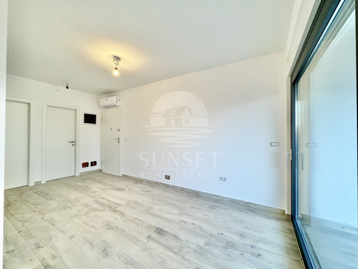 MODEREN APARTMA LE 300 METROV OD MORA (D1)