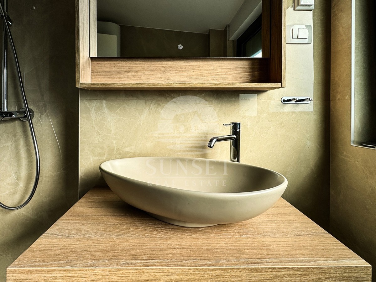 MODERNO STANOVANJE LE 300 METROV OD MORA (E4)