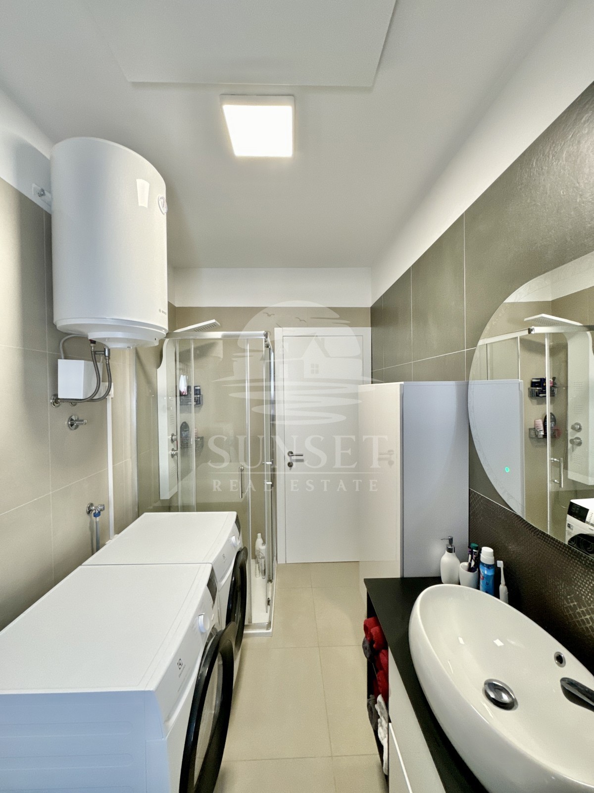 SAVUDRIJA – DVOETAŽNO STANOVANJE S TERASO IN ČUDOVITIM RAZGLEDOM NA MORJE