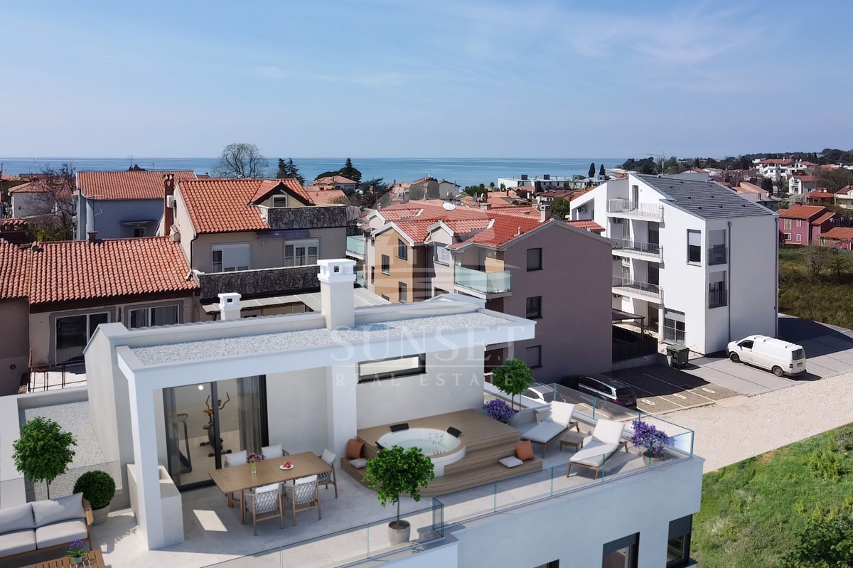 LUKSUZEN APARTMA NA 1. NADSTROPJU V OKOLICI UMAGA, 300 M OD MORA