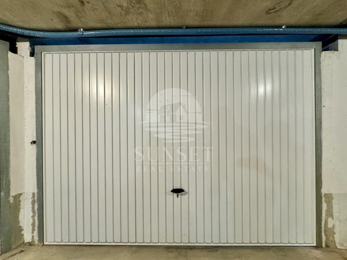 UMAG – STAN Z RAZGLEDOM NA MORJE IN GARAŽO 20 M²
