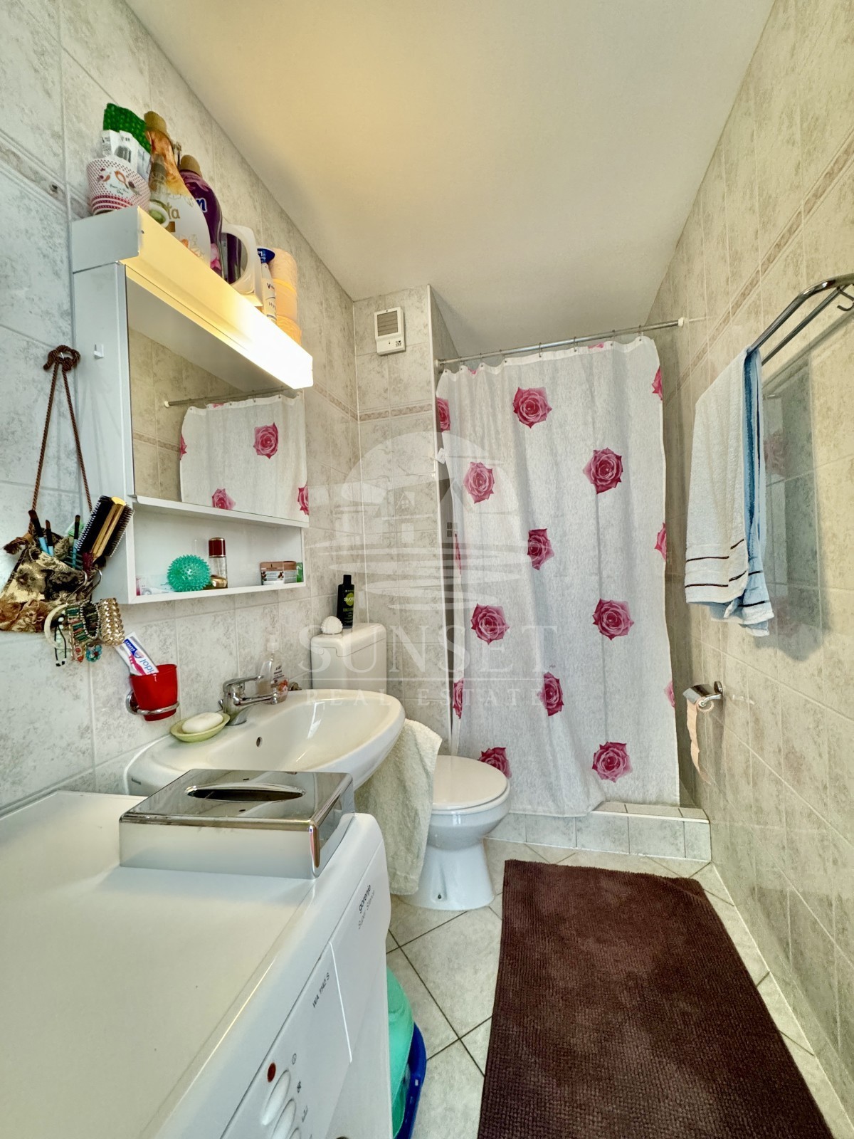 UMAG – STAN Z RAZGLEDOM NA MORJE IN GARAŽO 20 M²