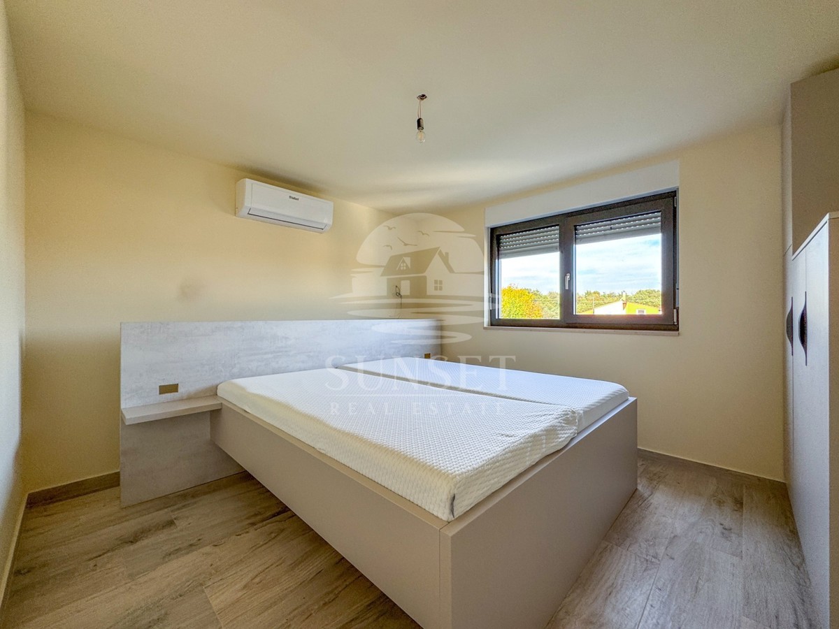 MODERNO STANOVANJE LE 300 METROV OD MORA (F4)