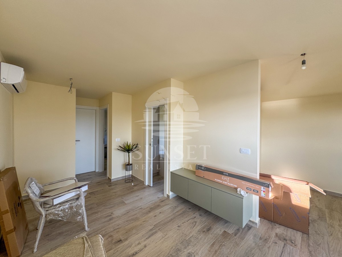 MODERNO STANOVANJE LE 300 METROV OD MORA (F4)