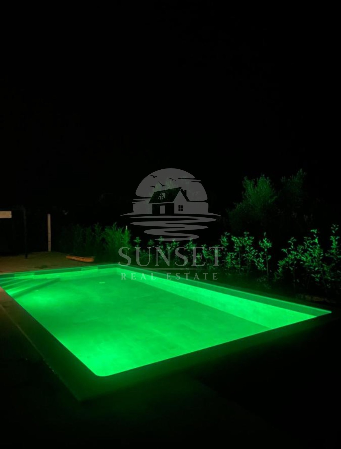 ISTRA, NOVIGRAD – MEDITERANSKA HIŠA Z BAZENOM