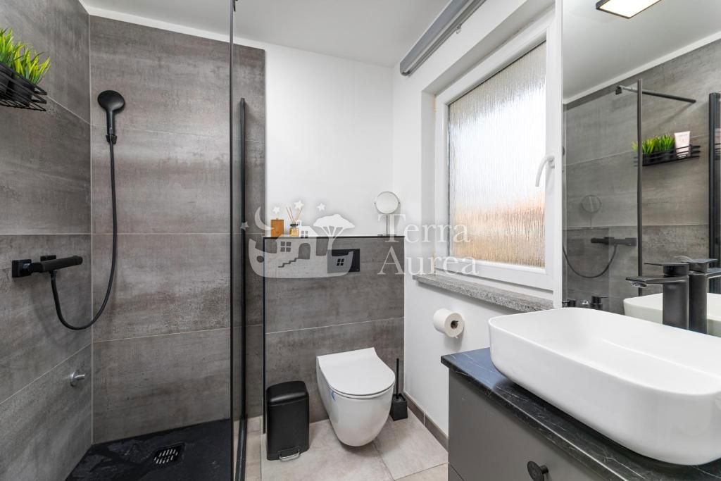 Apartma Malinska, Malinska-Dubašnica, 102,37m2