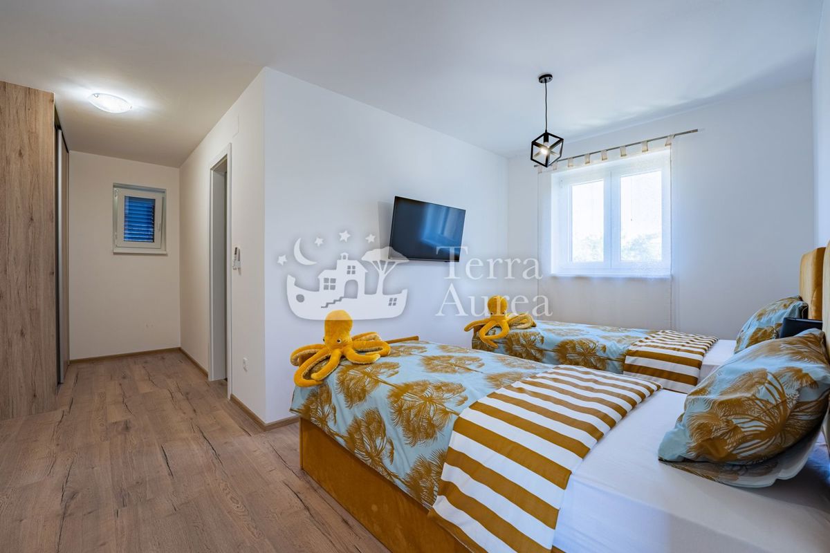 Vila Dobrinj, 320m2