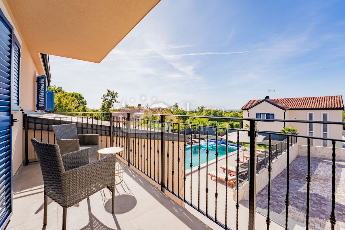 Vila Dobrinj, 320m2