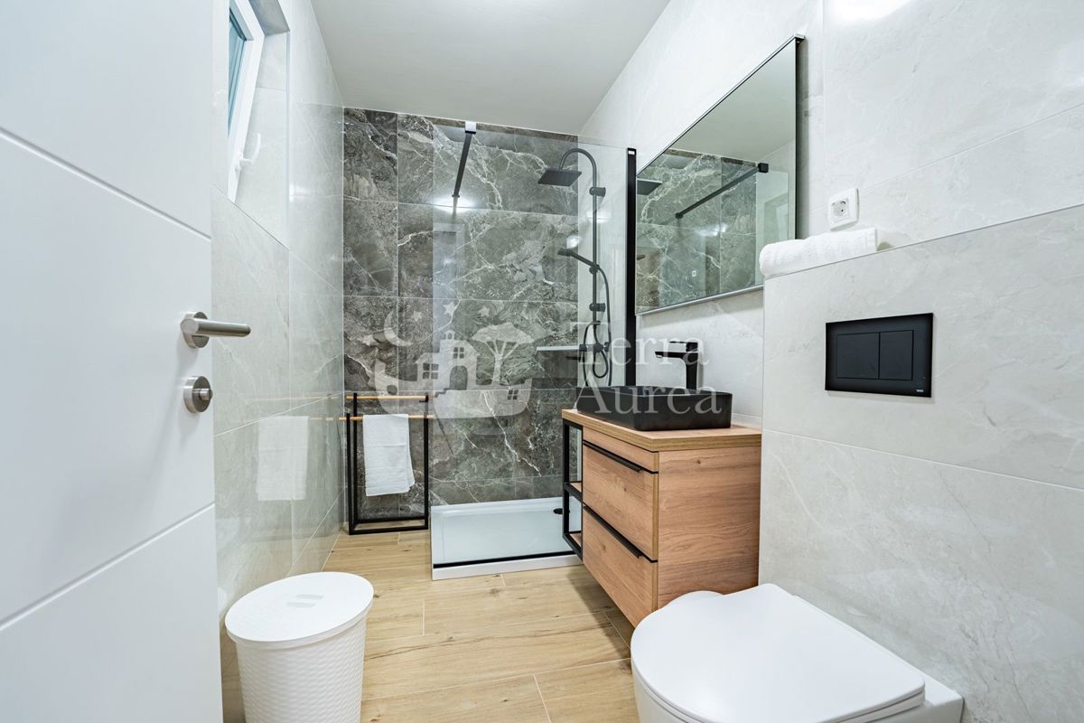 Vila Dobrinj, 320m2