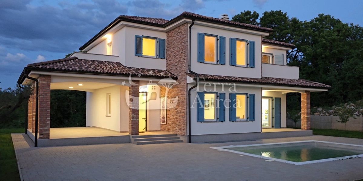 Hiša Dobrinj, 245m2