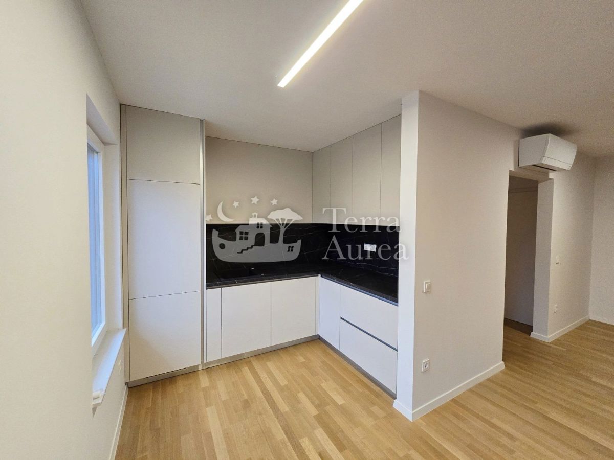 Hiša Dobrinj, 245m2