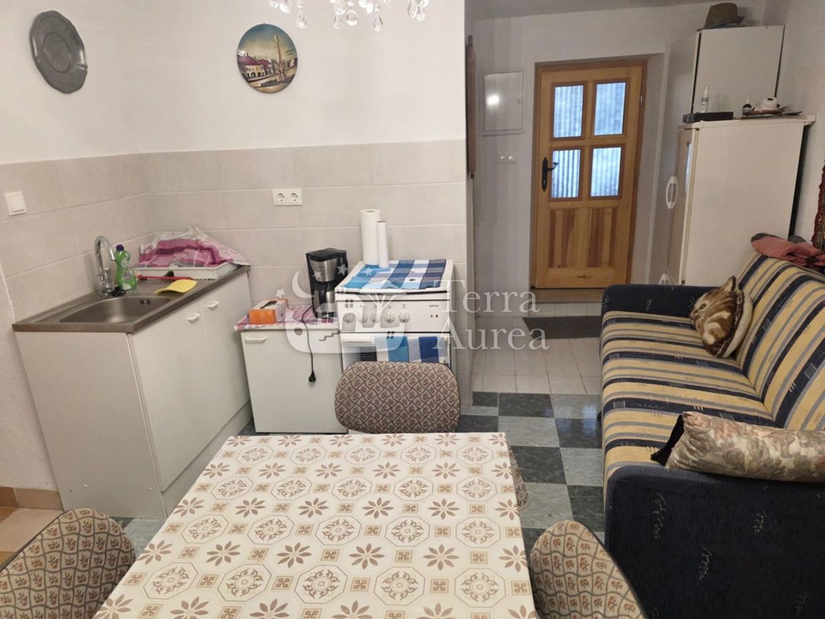 Stara hiša Vrbnik, 80m2